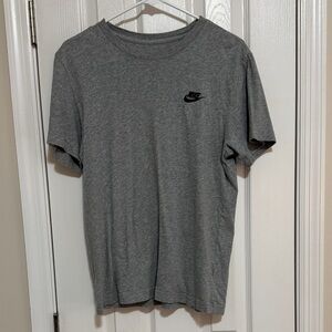 Nike Men's Small Charcoal Gray Short Sleeve Tee
